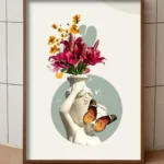 printy print Plakat kwiaty ogród kobieta rzeźba motyl dla kobiety beżowy kremowy plakaty do sypialni autorski wzór autorskie wzory plakatów kolaż collage kolaz nowoczesny 40 x 60 cm A4